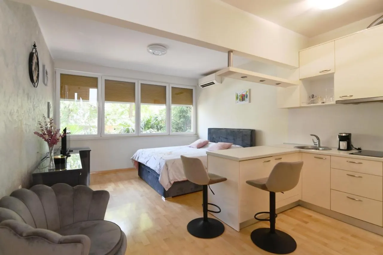 Little City Star Apartment Rijeka Croatia